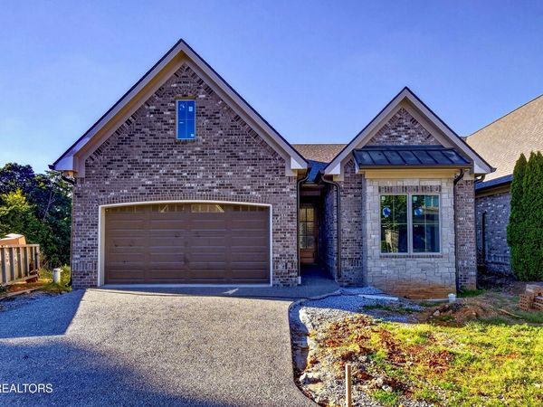 1447 Le Conte Vista Way, Knoxville, TN 37919