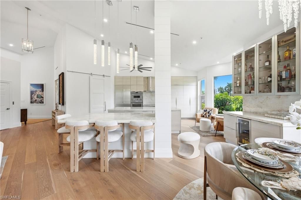 231 Colonade Cir , Unit 2203, Naples, FL 34103 Photo