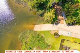 620 Calabria Court  photo 4