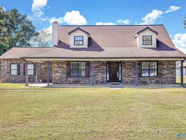 88 Willowbrook Street, Decatur, AL 35603