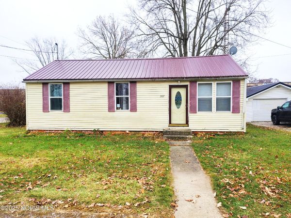 207 Superior Street, Oakwood, OH 45873