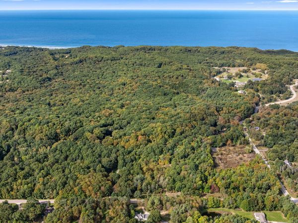 65th Street, Holland, MI 49423