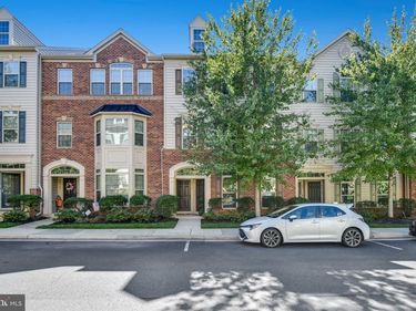 42119 PIEBALD SQUARE , ALDIE, VA 20105