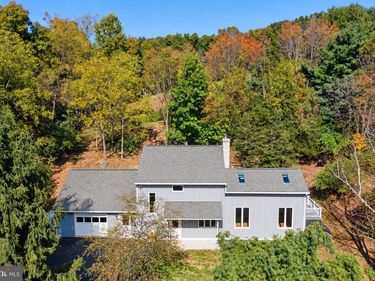 15 SIEGFRIEDALE ROAD, KUTZTOWN, PA 19530
