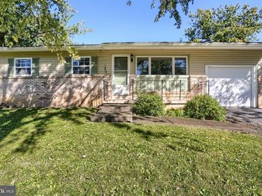7256 SANDY HOLLOW ROAD , HARRISBURG, PA 17112