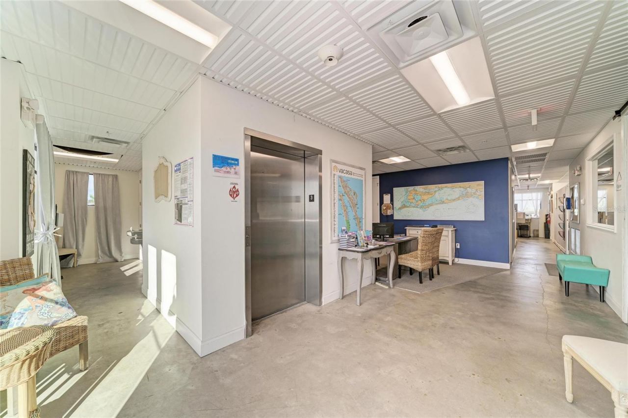 3004 Avenue C , Holmes Beach, FL 34217 Photo