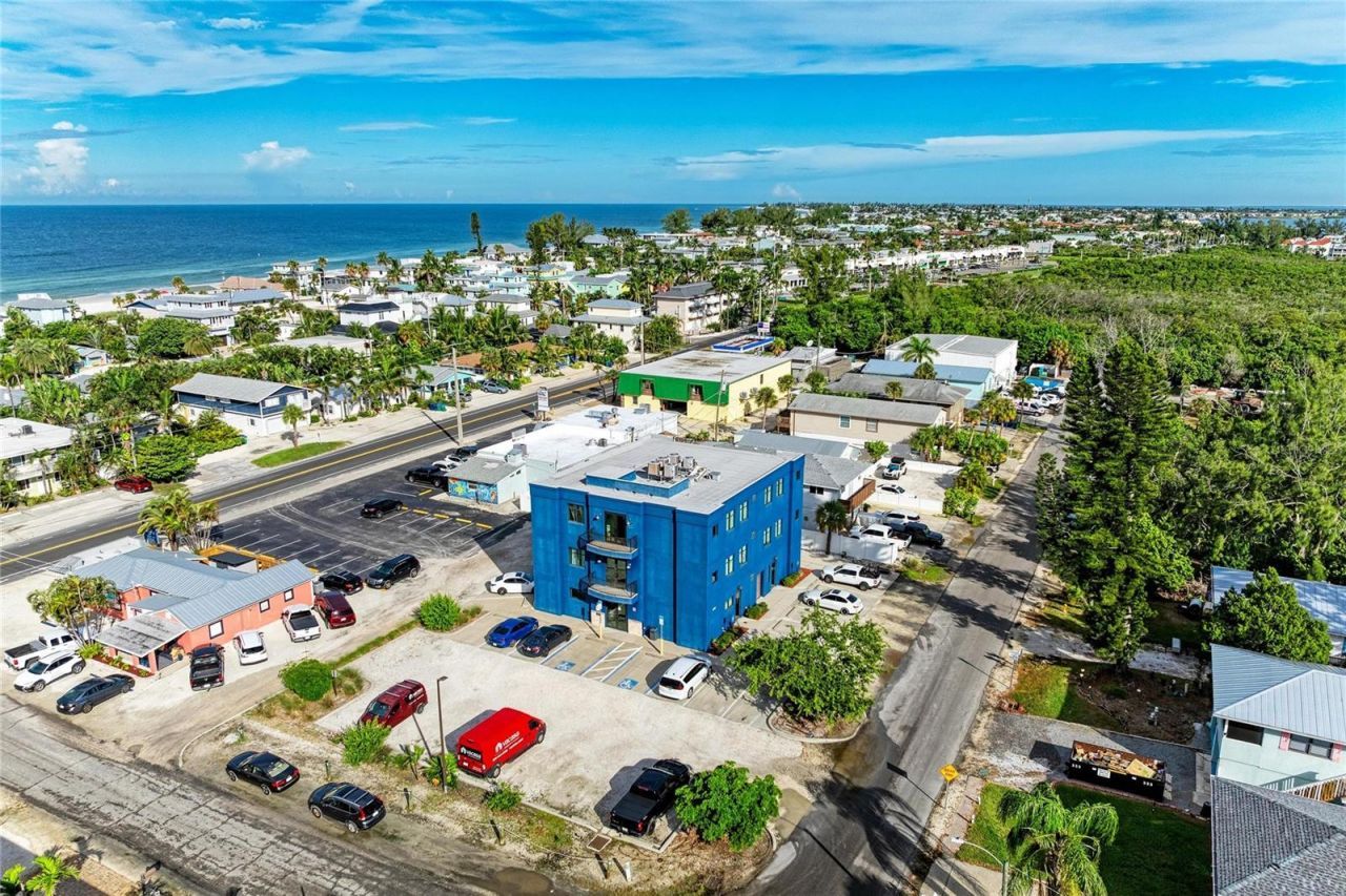 3004 Avenue C , Holmes Beach, FL 34217 Photo