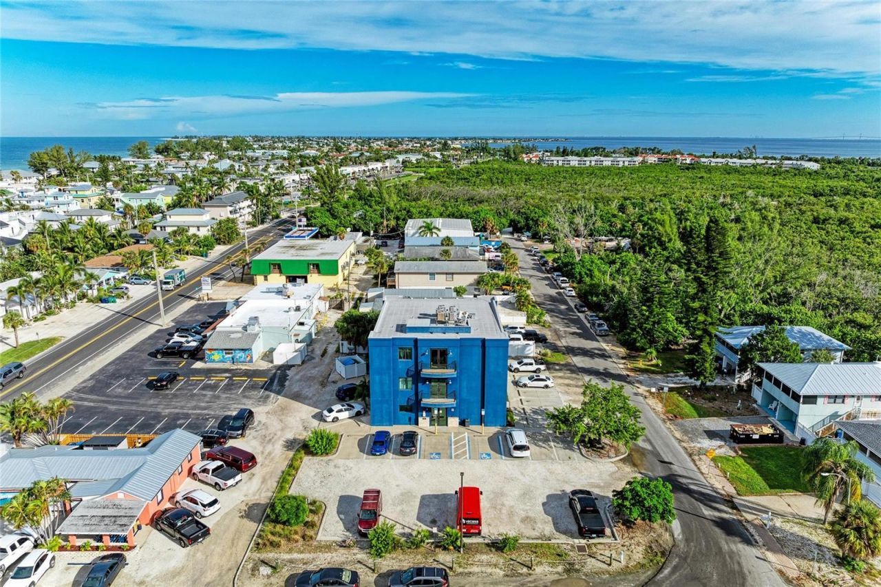 3004 Avenue C , Holmes Beach, FL 34217 Photo