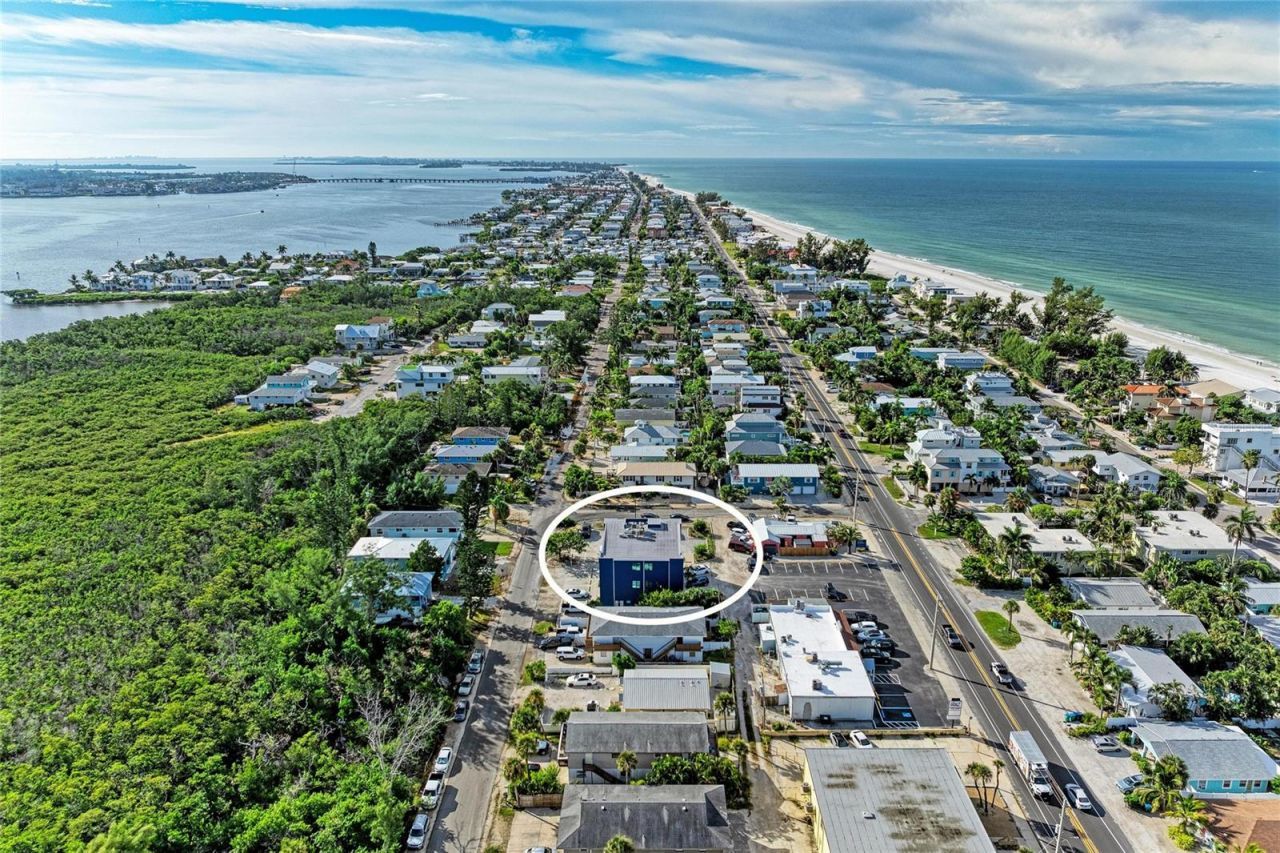 3004 Avenue C , Holmes Beach, FL 34217 Photo