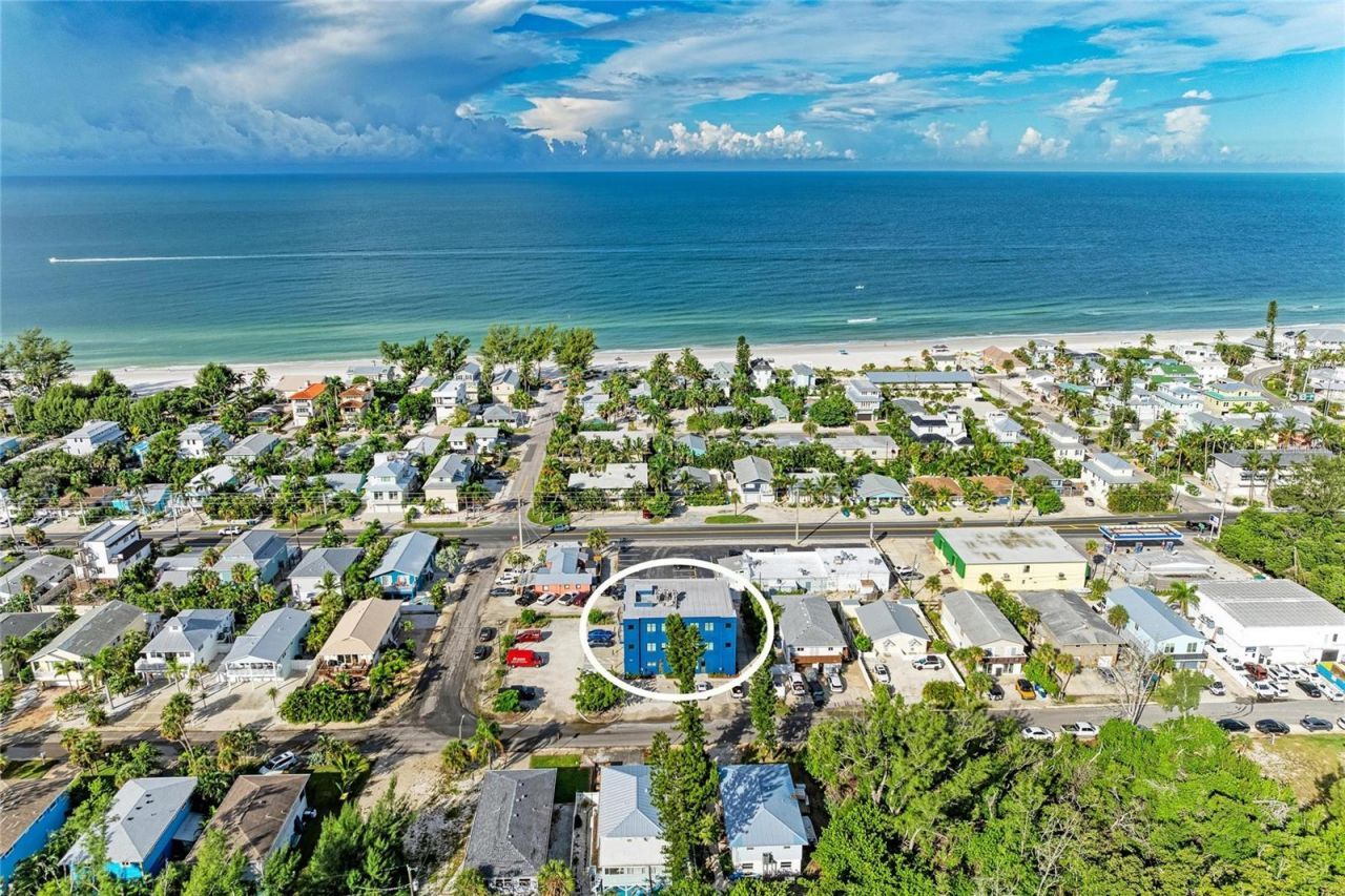 3004 Avenue C , Holmes Beach, FL 34217 Photo