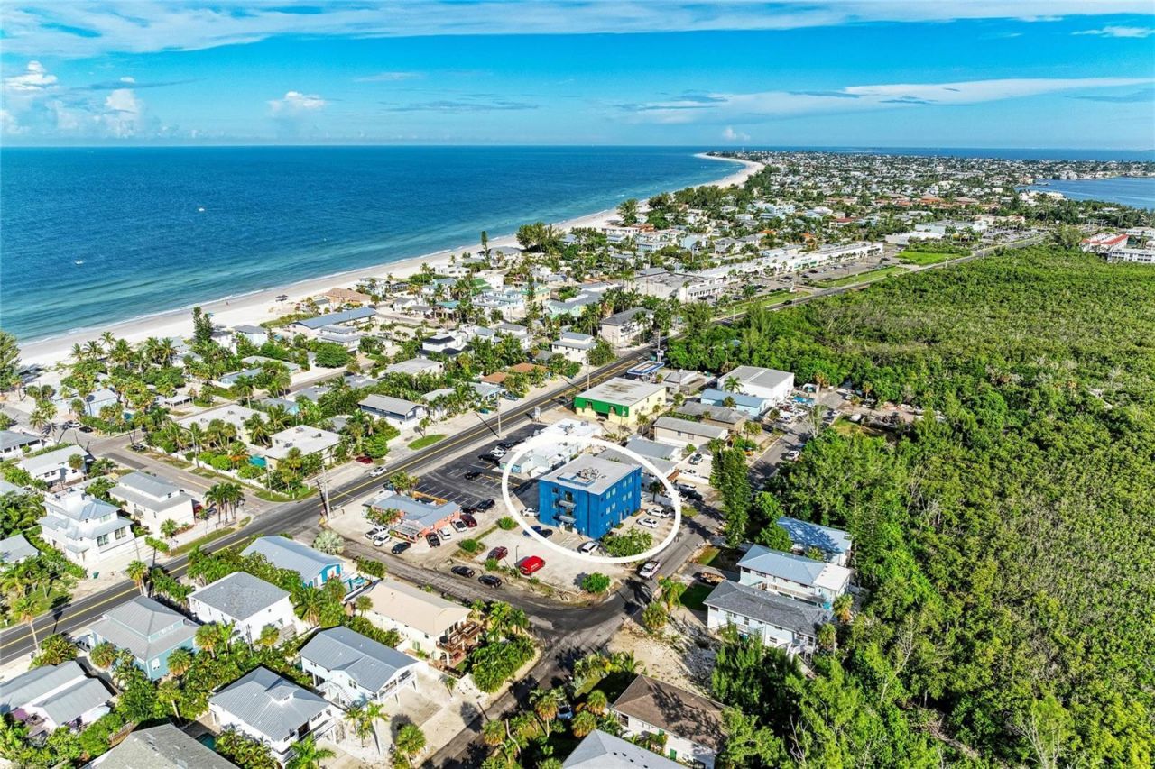 3004 Avenue C , Holmes Beach, FL 34217 Photo