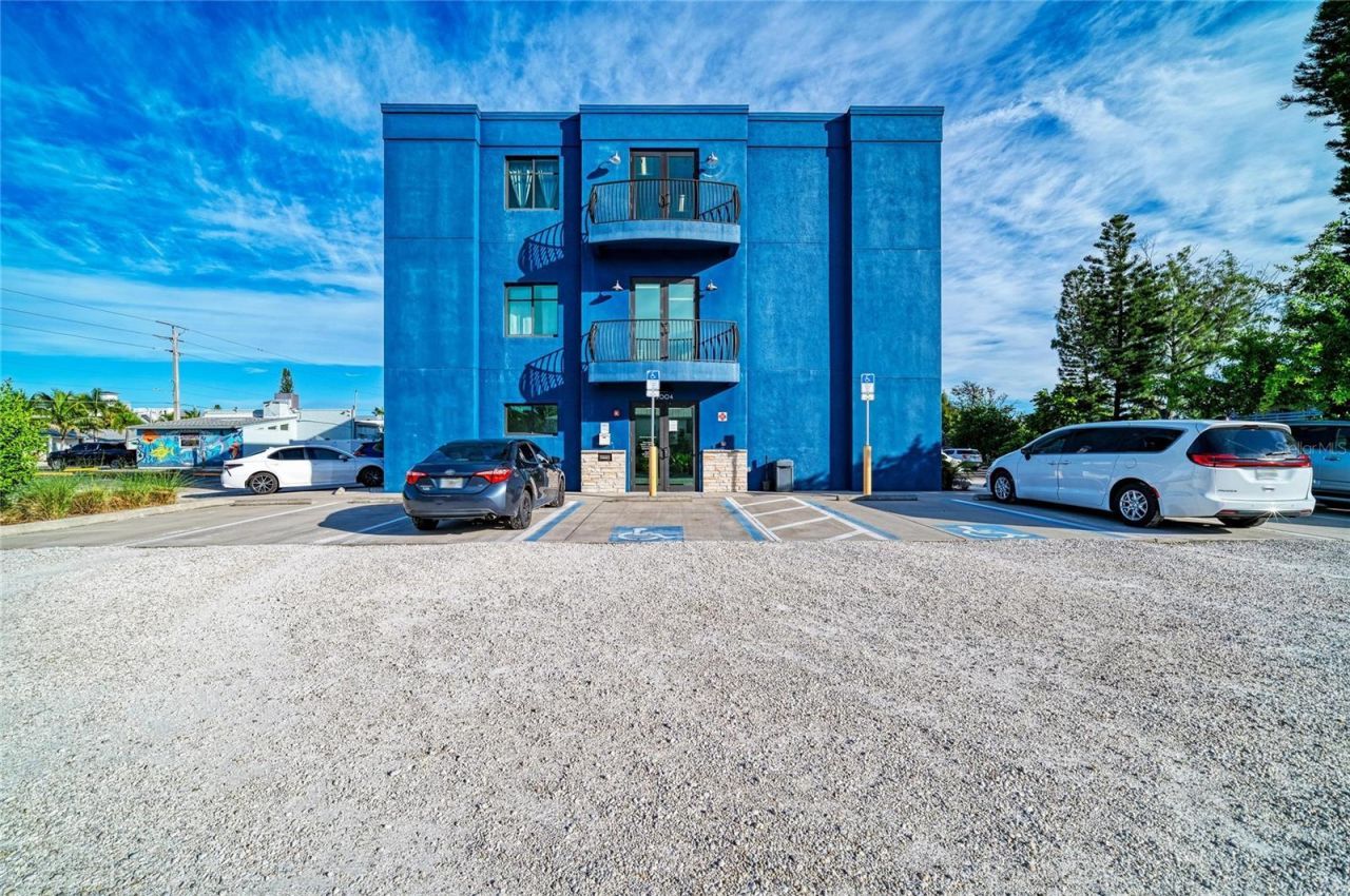 3004 Avenue C , Holmes Beach, FL 34217 Photo