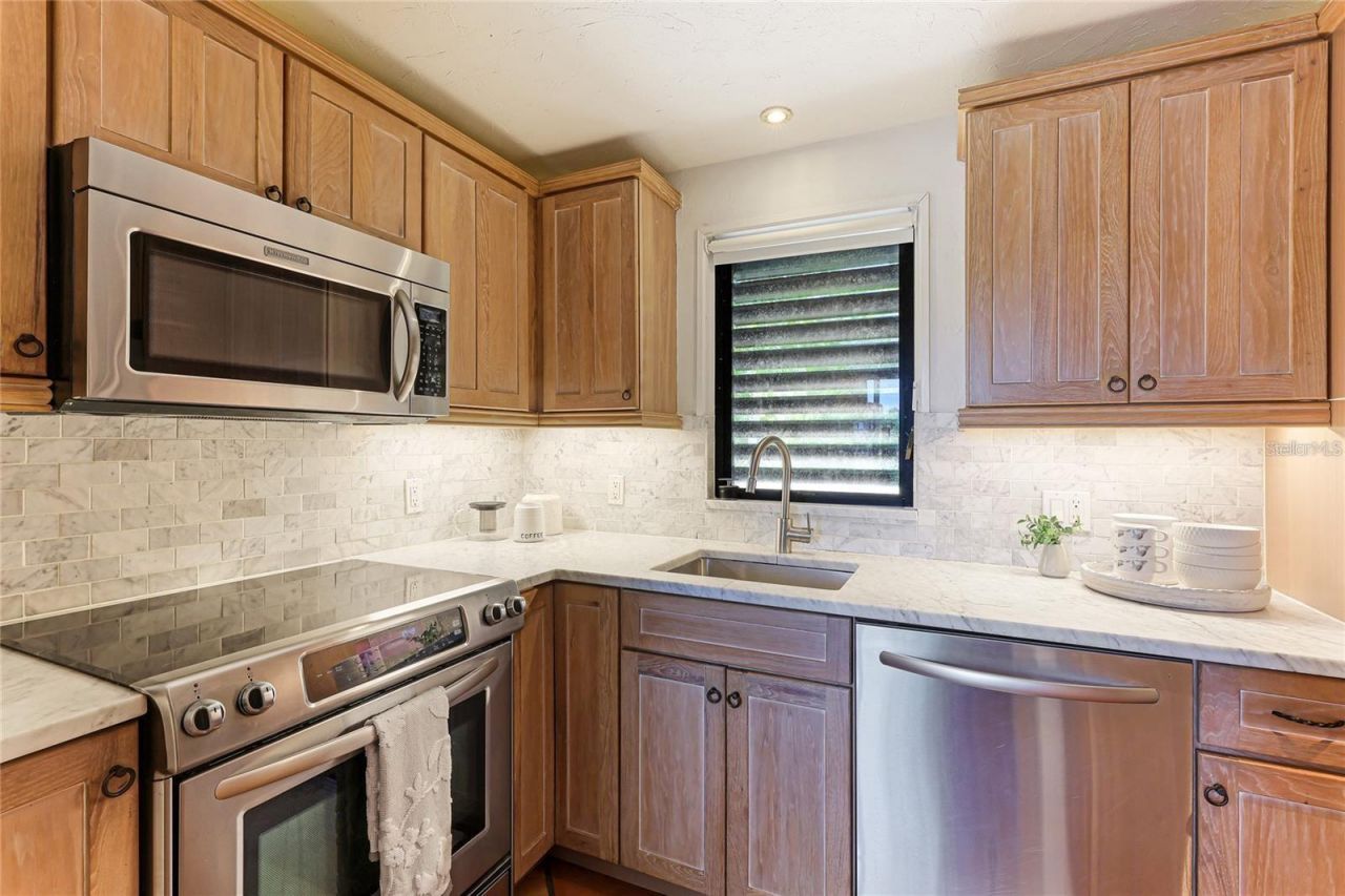 11 Sandy Cove Road , Unit 8F, Sarasota, FL 34242 Photo