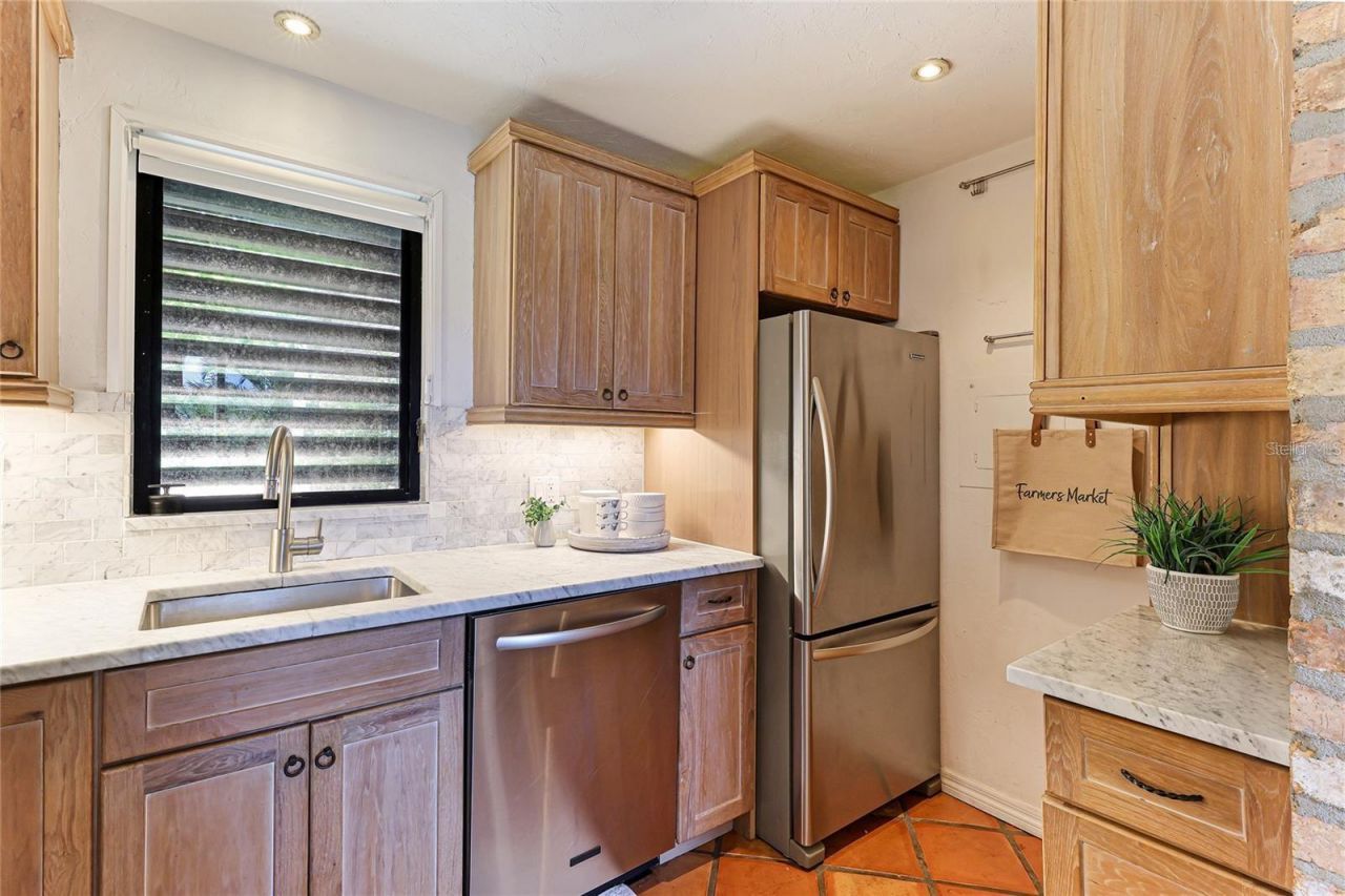 11 Sandy Cove Road , Unit 8F, Sarasota, FL 34242 Photo