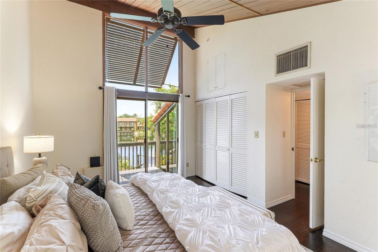 11 Sandy Cove Road , Unit 8F, Sarasota, FL 34242 Photo