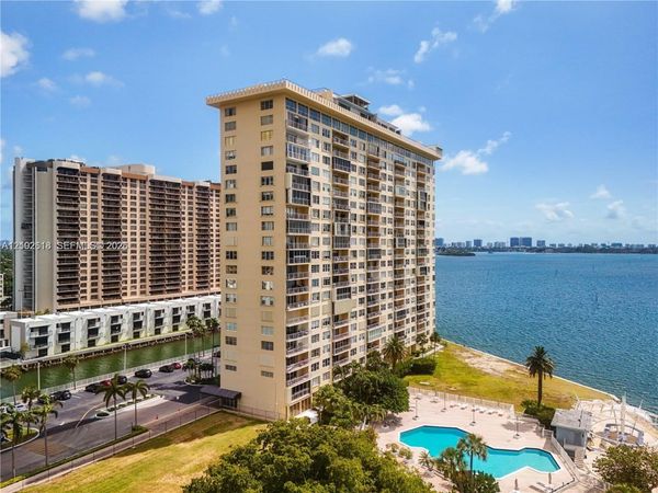 11111 Biscayne Blvd , Unit 1I, Miami, FL 33181