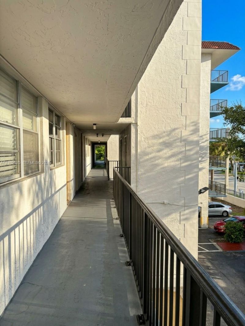 12590 NE 16th Ave , Unit 303, North Miami, FL 33161 Photo