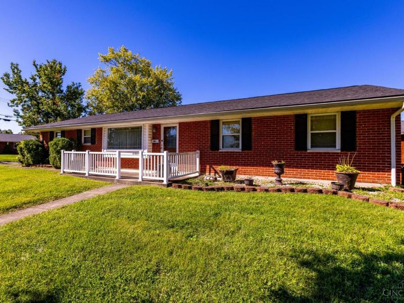 11807 Ramsdale Court, Cincinnati, OH 45246 Photo 3
