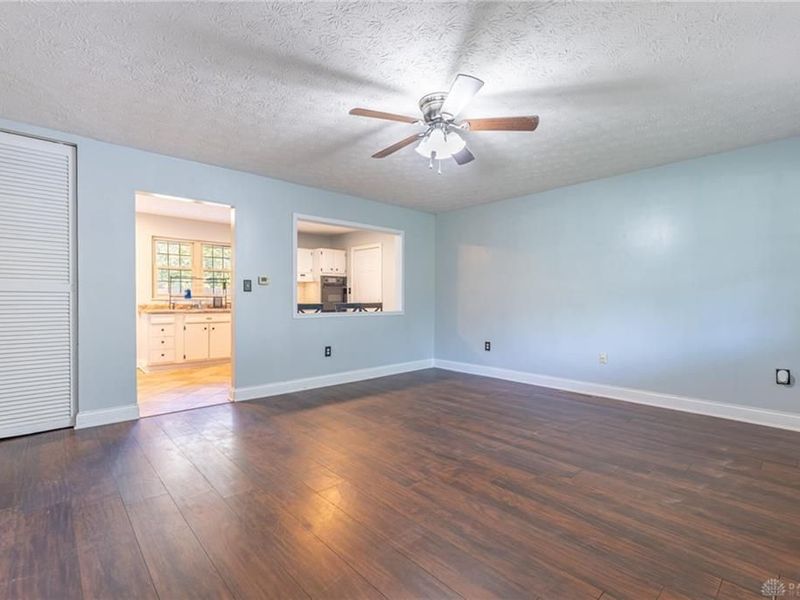 405 Cato Court, New Lebanon, OH 45345 Photo 6