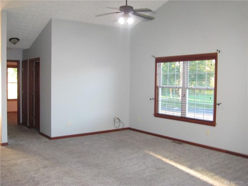 523 Golden Crossing, Unit 525, Eaton, OH 45320 Photo 12