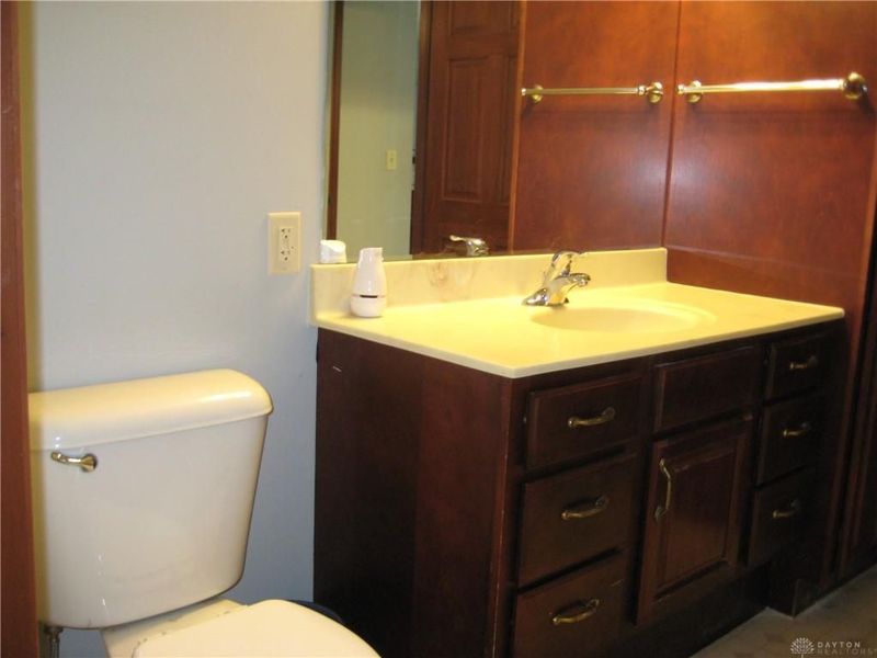 523 Golden Crossing, Unit 525, Eaton, OH 45320 Photo 27