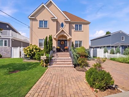 159 Wrights Lane  Oceanside, NY 11572