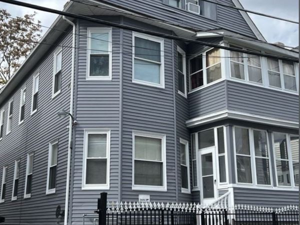 112 Saratoga St, Unit 1, Lawrence, MA 01841