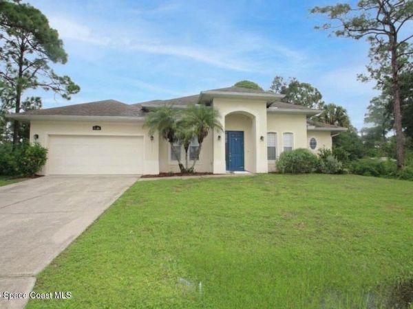 1131 Larkspur Street SE , Palm Bay, FL 32909