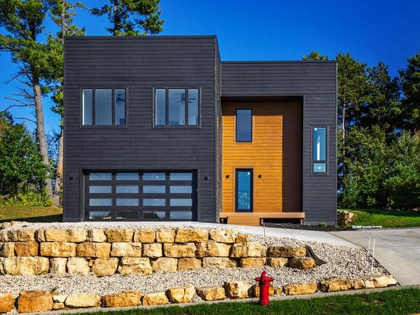 853 Wagon DRIVE, West Salem, WI 54669