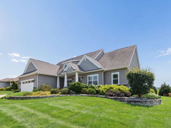 2121 Sheryl Lynn Drive , Newark, OH 43055