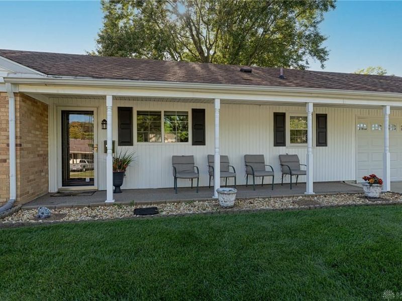 50 Edenhurst Drive, Washington Township, OH 45458 Photo 3