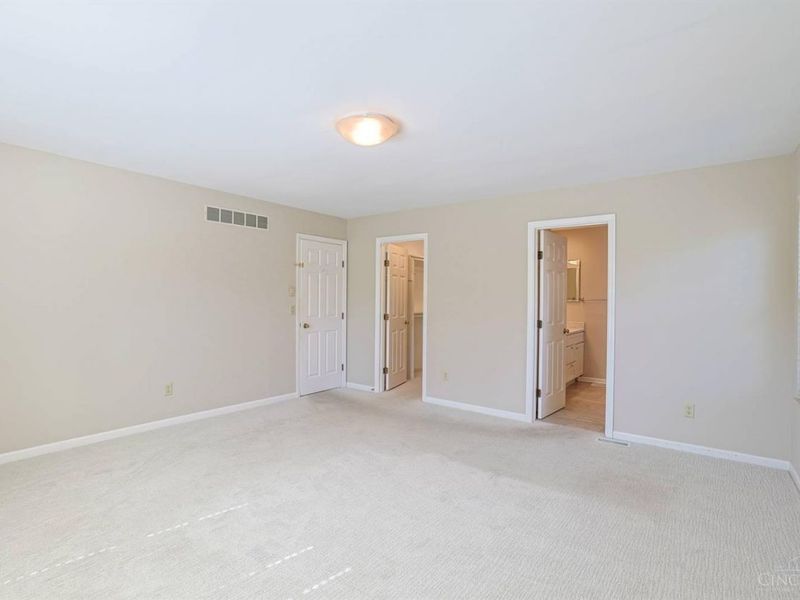 5690 Windridge View, Columbia Township, OH 45243 Photo 18
