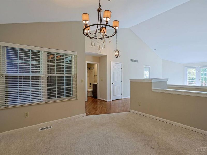 5690 Windridge View, Columbia Township, OH 45243 Photo 9