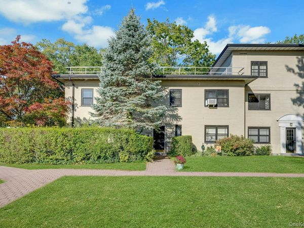 26 Manchester Road , Unit 2L, Eastchester, NY 10709
