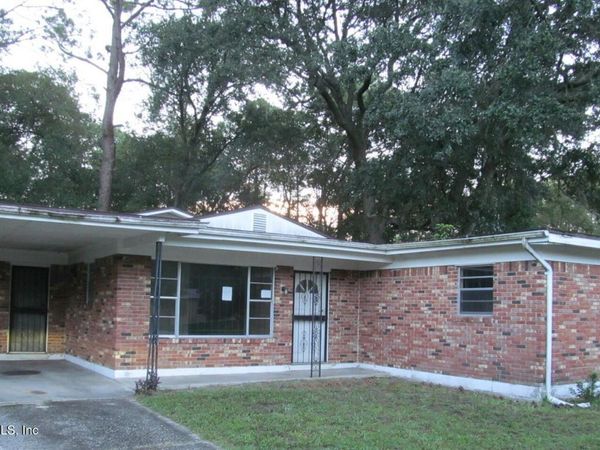 6765 GASPAR Circle E, Jacksonville, FL 32219