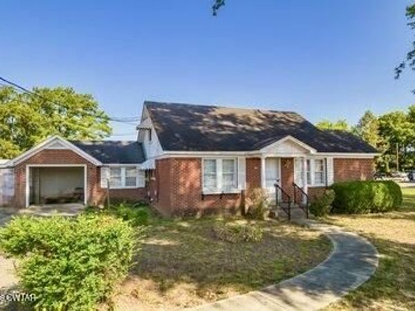 563 E Main Street, Henderson, TN 38340