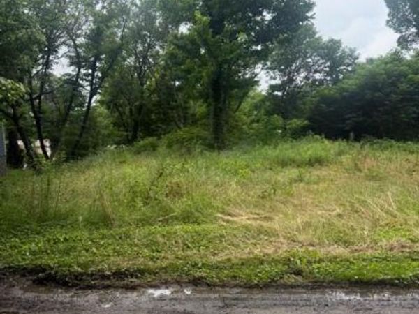 824 S Izard Street, Forrest City, AR 72335