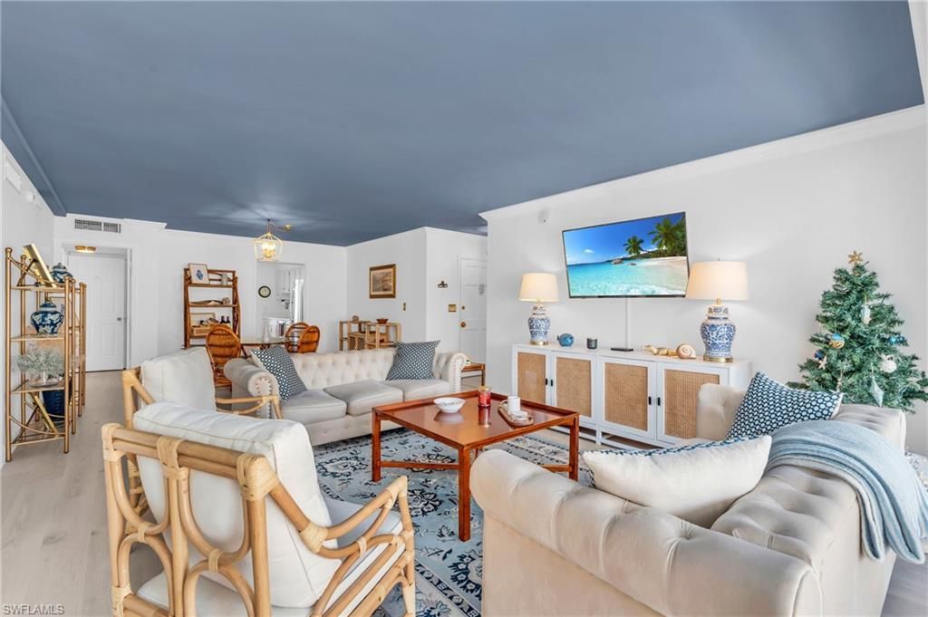 1900 Gulf Shore Blvd N, Unit 304, Naples, FL 34102 Photo