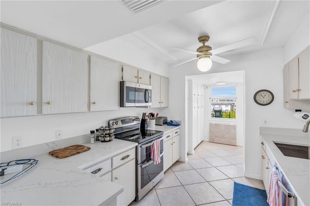1900 Gulf Shore Blvd N, Unit 304, Naples, FL 34102 Photo