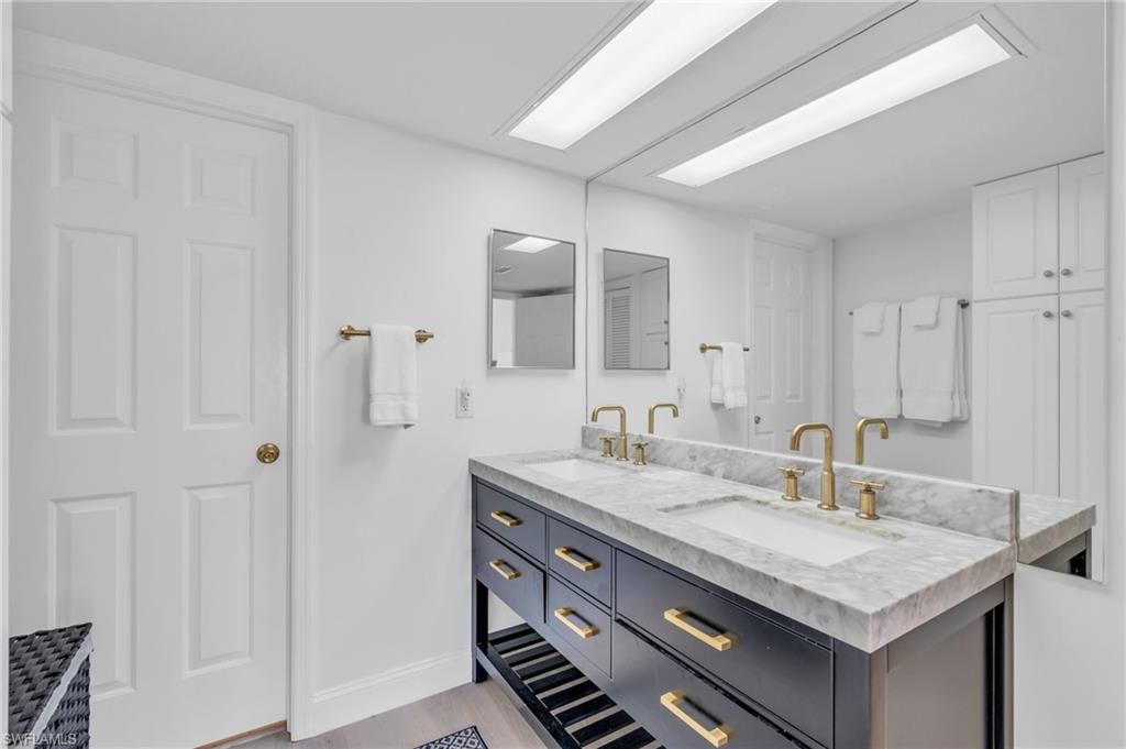 1900 Gulf Shore Blvd N, Unit 304, Naples, FL 34102 Photo