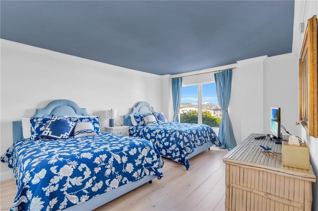 1900 Gulf Shore Blvd N, Unit 304, Naples, FL 34102 Photo