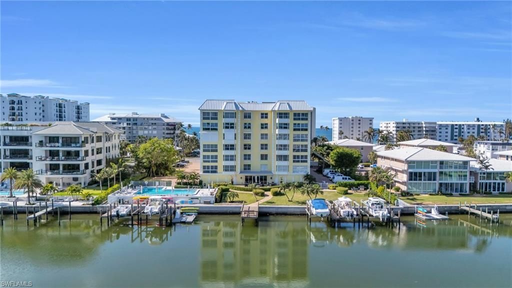 1900 Gulf Shore Blvd N, Unit 304, Naples, FL 34102 Photo