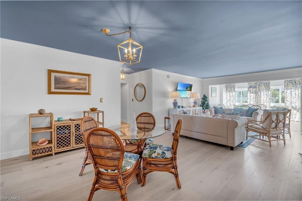 1900 Gulf Shore Blvd N, Unit 304, Naples, FL 34102 Photo