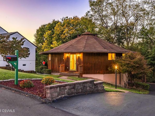 31 OLD ORCHARD Road, Milton, PA 17847
