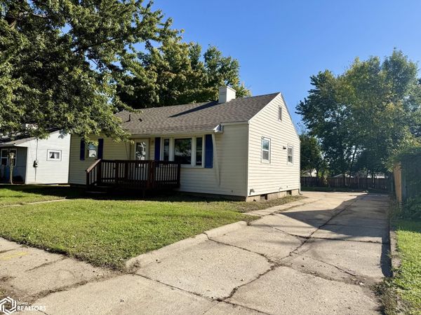 110 Lynwood Street, Ottumwa, IA 52501