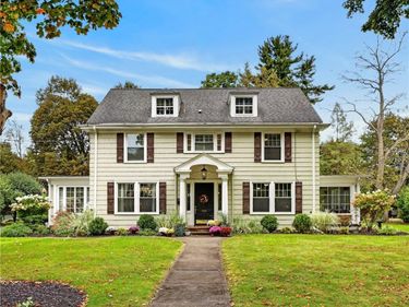 906 W Water St, Elmira, NY 14905
