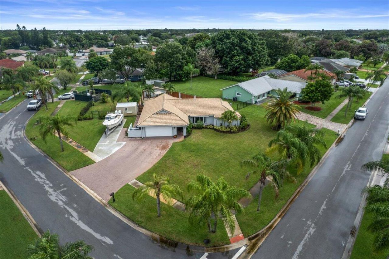1802 SE Hanby Avenue, Port Saint Lucie, FL 34952 Photo