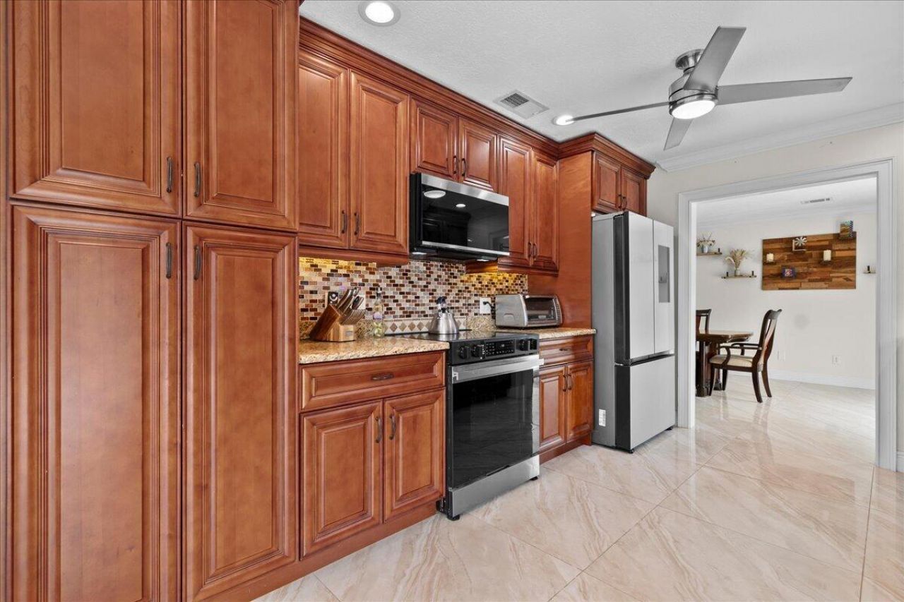 1802 SE Hanby Avenue, Port Saint Lucie, FL 34952 Photo