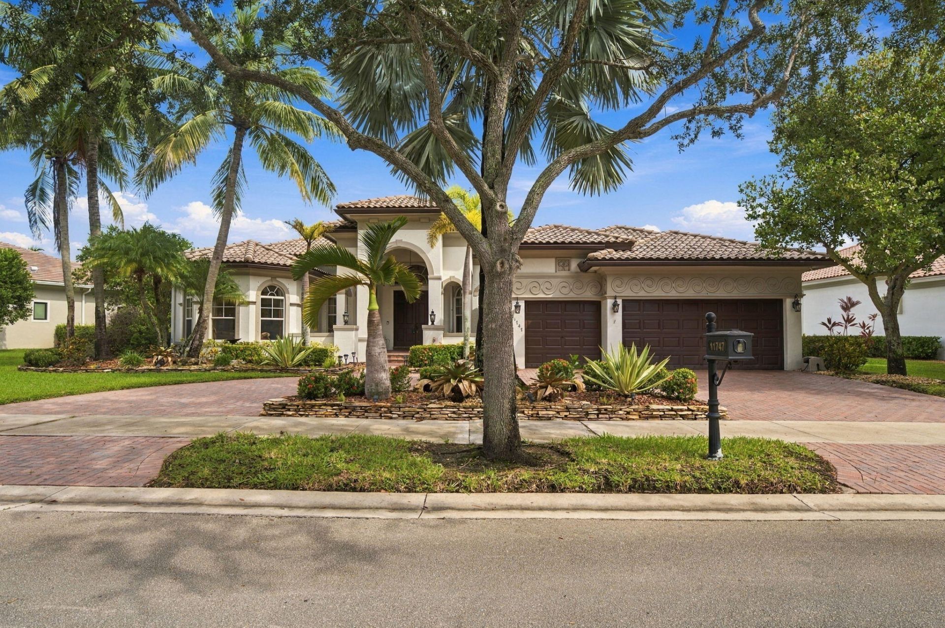 11747 NW 69th Place, Parkland, FL 33076 Main Photo