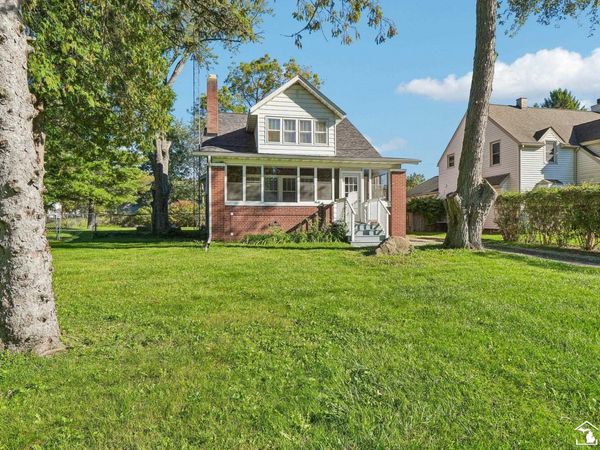 2036 Hollywood Drive, Monroe, MI 48162